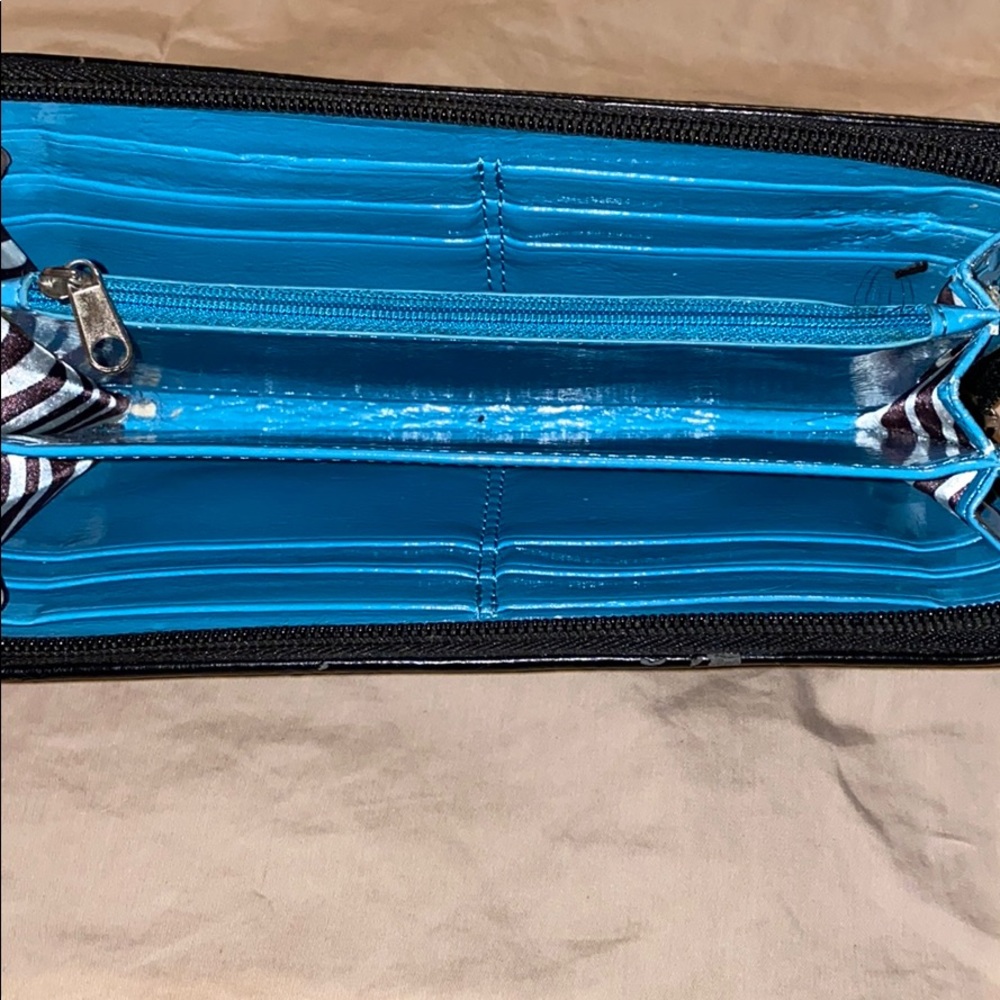 Wallet - Picture 2 of 4